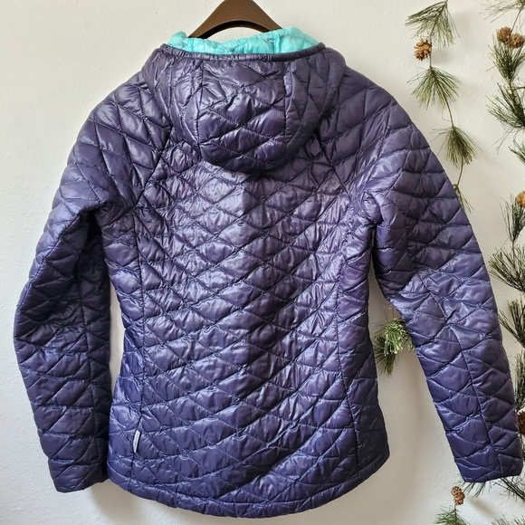 The North Face Thermoball Hooded Jacket - Picture 2 of 14
